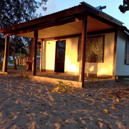 Yasawa Homestays Naisisili Exterior foto
