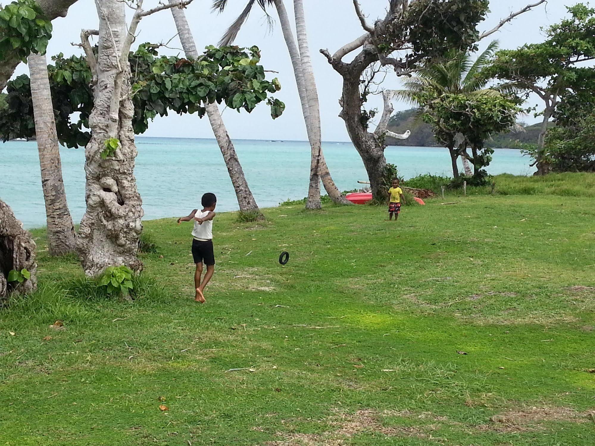 Yasawa Homestays Naisisili Exterior foto